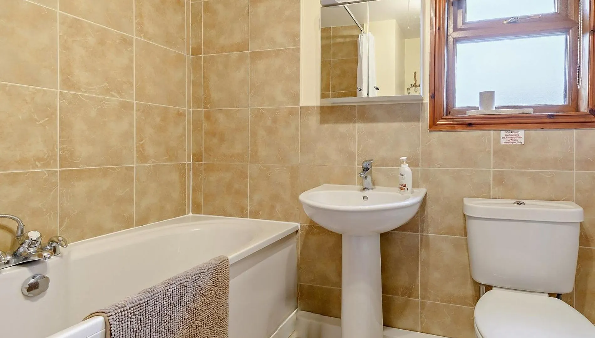 3 Bed In York 93206 Villa Elvington Storbritannien